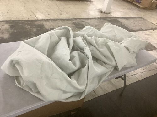Blanket, Unknown Size - Lot 606