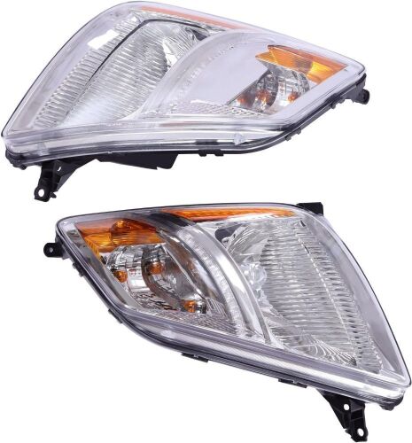 Headlight Pair for Toyota Prius 2004-2006  - Lot 383