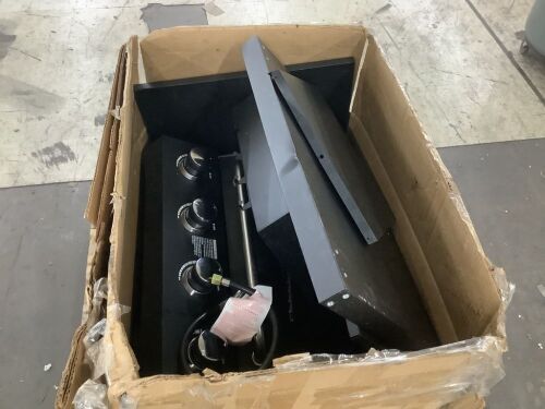 Gas Grill - Unknown if Complete - Lot 673