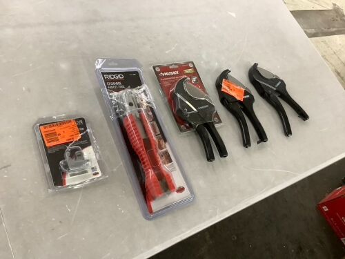Lot of Small Hand Tools  - Lot 677