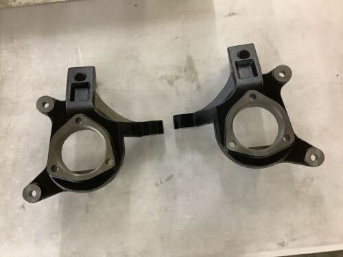3" Lift Spindles Knuckles Set For 2007-2015 GMC Sierra 1500 Yukon Fits 2007-2015 Chevy Silverado 1500 - Lot 279