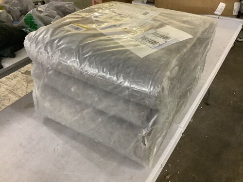 SAFAVIEH Durapad Gray 10 ft. x 14 ft. Interior Non-Slip Grip Dual Surface 0.3 in. Thickness Rug Pad - Lot 201