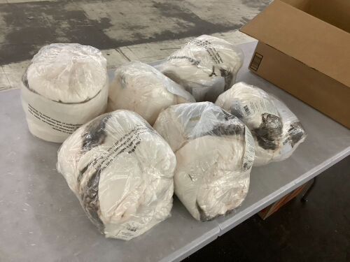 Lot of (6) Bath Robes  - Lot 379