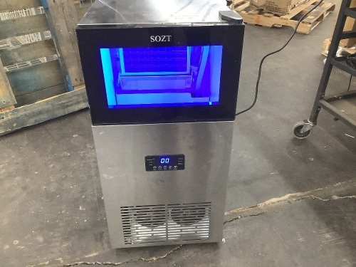 Rapsuar 15in. 130LBS/24H Freestanding Ice Maker in Stainless Steel with 35LBS Storage Bin - Lot 37
