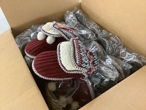 Lot of (10) Women's Bootie Slippers  - Lot 541