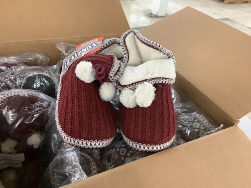 Lot of (12) Women's Bootie Slippers  - Lot 543