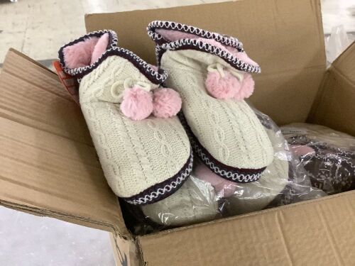 Lot of (10) Women's Bootie Slippers  - Lot 740