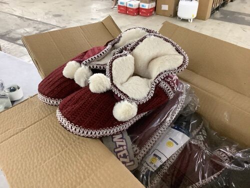 Lot of (10) Women's Bootie Slippers  - Lot 749