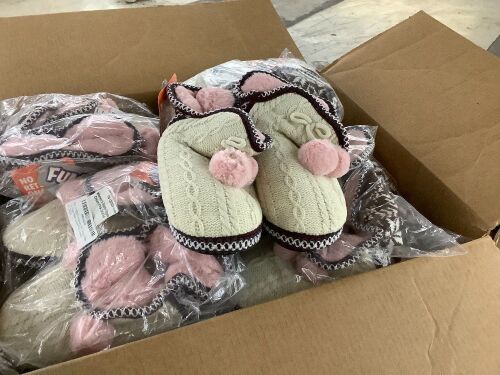 Lot of (21) Women's Bootie Slippers  - Lot 842