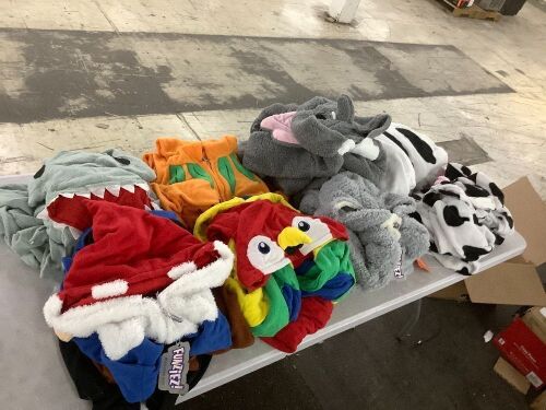 Lot of (8) Funziez! Adult Onesies - See Pics  - Lot 610