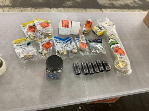 Lot of Pipe Fittings  - Lot 615