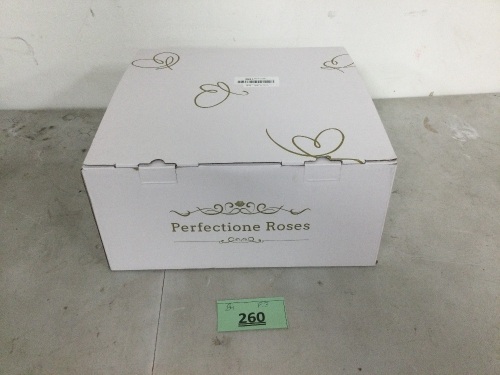 Fake Roses - Lot 260