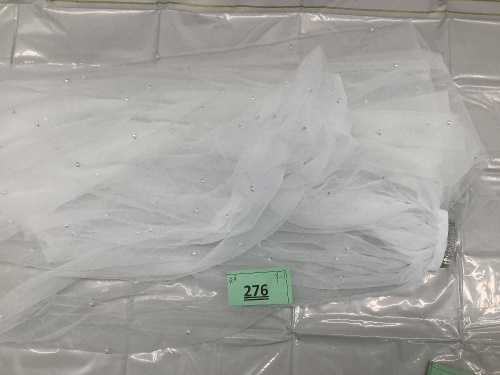 White Wedding Veil, One Tier with Pearls - Lot 276