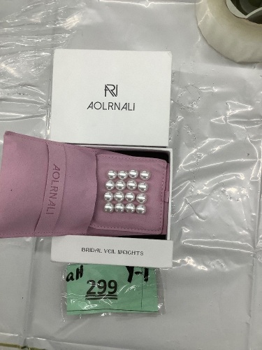 Pearl Magnetic Bridal Veil Weights, Set of 16 - Lot 299