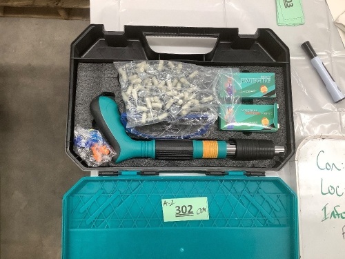 Light Wall Fastening Tool - Lot 302