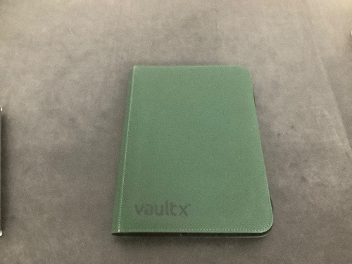 Premium Zip Binder for 360 Cards - Lot 9739