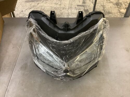 Headlight Assembly for Kawasaki Z1000 2010-2012 - Lot 303