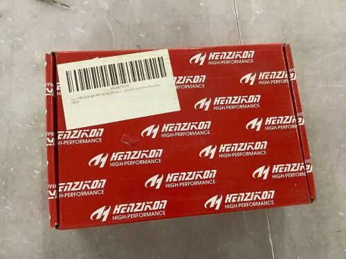 Front Brake Pads for Toyota Prius, 4 pc  - Lot 590