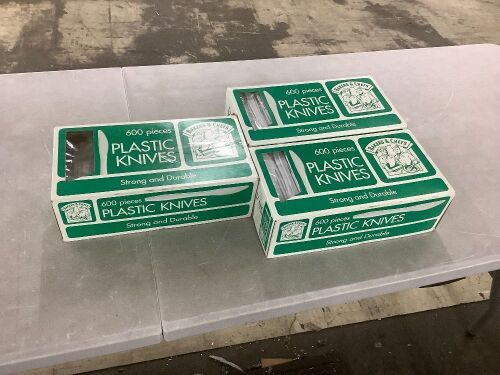 Lot of (3) 600 Piece Plastic Knives - One box has been opened - Lot 306