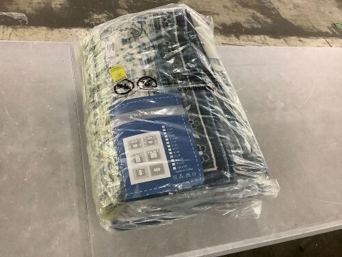 6' x 9' Area Rug  - Lot 613