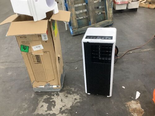 Portable Air Conditioner with Built-in Dehumidifier Function, 8,000 BTU - Missing Window Baffle - Lot 38