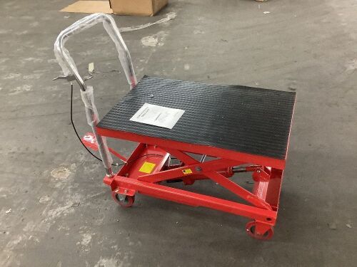 Hydraulic Table Cart - Missing 1 Bolt for Handle  - Lot 96