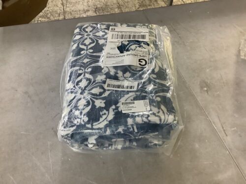 3' x 5' Area Rug  - Lot 168