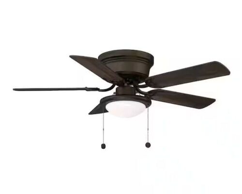 Hugger 44 in. LED Indoor Oil-rubbed Bronze Ceiling Fan with Light Kit - Lot 486JF