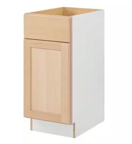Hampton Bay 15 in. W x 24 in. D x 34.5 in. H Ready to Assemble Base Kitchen Cabinet in Unfinished with CLICKREADY Technology - Lot 121