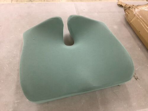 Cushion Lab Patented Pressure Relief Seat Cushion - Lot 633