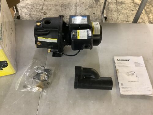 1/2 HP 115/230-Volt Cast Iron Convertible Jet Pump - Lot 703