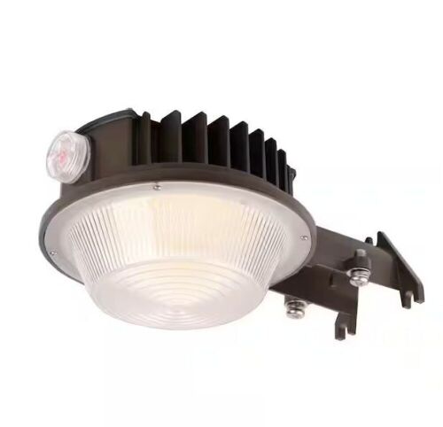 Barn Light 100-Watt Equivalent Integrated LED Black Dusk to Dawn Wall Pack Light 5000LM - Lot 813JF