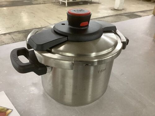 T-fal Pressure Cooker  - Lot 698
