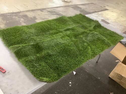 Lot of (2) 3' x 5' Artificial Grass Mats - Lot 699