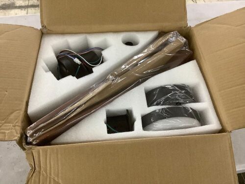 Ceiling Fan  - Lot 722
