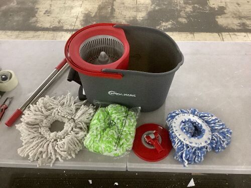Simpli-Magic Spin Mop & Bucket System  - Lot 763