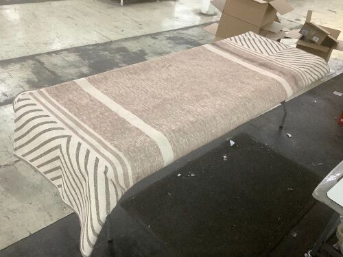 9' x 12' Area Rug - Stained - Lot 778