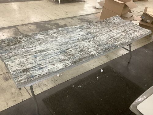 8' x 10' Area Rug  - Lot 782
