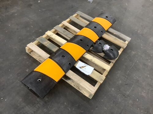 Rubber Speed Bump  - Lot 13