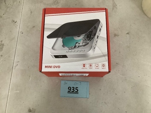 Mini DVD Player - Lot 935