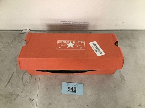 Converse Shoes - Lot 940