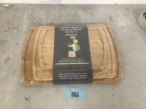 Set of 3 Organic Bamboo Cutting Boards - Lot 981