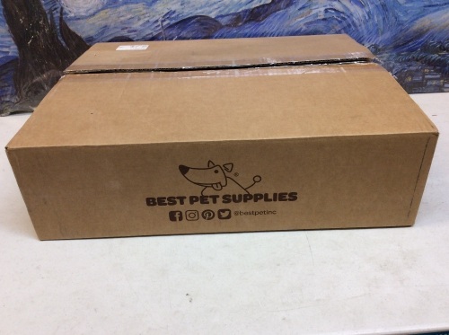 Pet Tent Soft Bed for Dog and Cat. Appears New - Lot 427
