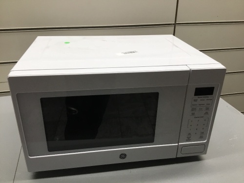 GE White Microwave. No Box. E-Commerce Return. Tested - Lot 800