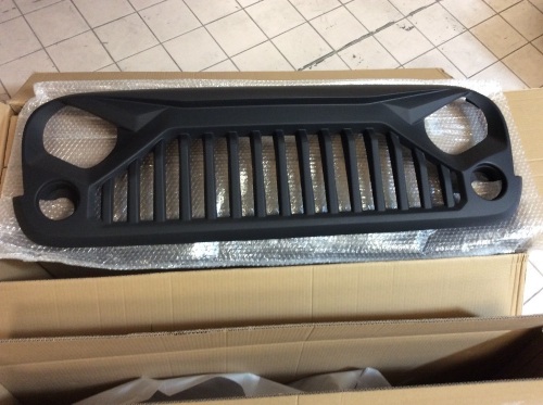 Lot of (3) New Jeep Grilles - Lot 801