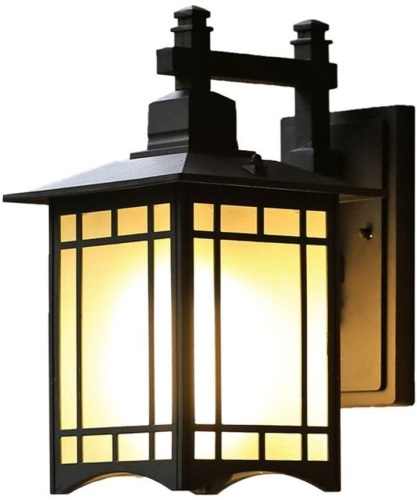 Retro Patio Garden Wall Light. Outdoor/Waterproof Wall lamp. Appears New - Lot 879