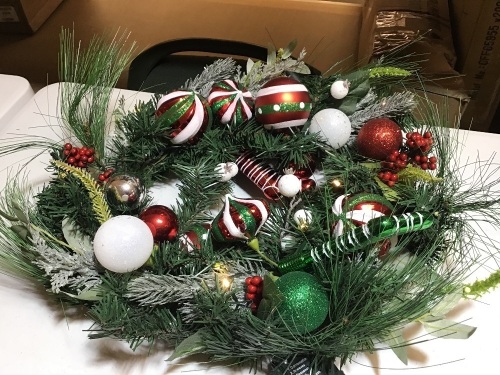 Pre-Lit Holiday Wreath w/ (9) Light Setting Options. Appears New - Lot 918