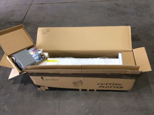 34" Vinyl Cutting Plotter  - Lot 94
