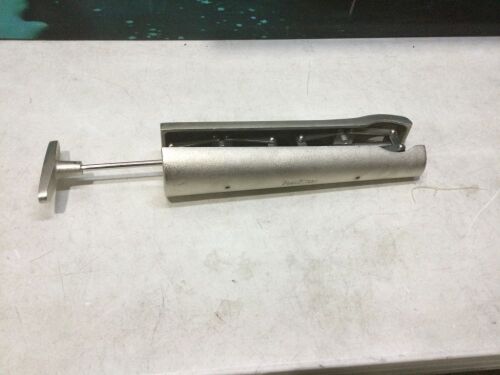 Foot Fitter Shoe Stretcher - Lot 678