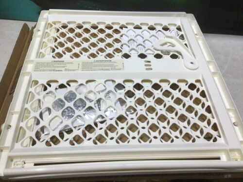Toddleroo by North States 42” Supergate Ergo Baby Gate  - Lot 806